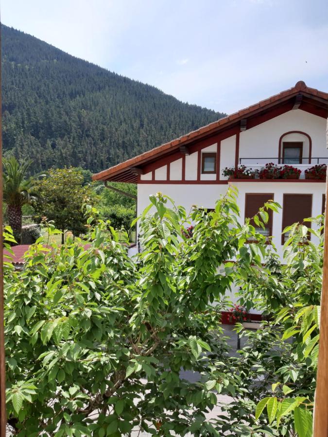 Hotel Ubilla Aterpetxea Aulestia Zewnętrze zdjęcie